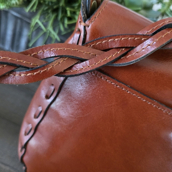 Patricia Nash Hand Painted Leather Butterfly Aida Crossbody/Shoulder Bag - Picture 6 of 13